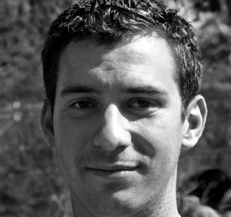 Portrait de Théodore Marchant, expert en finance décisionnelle
